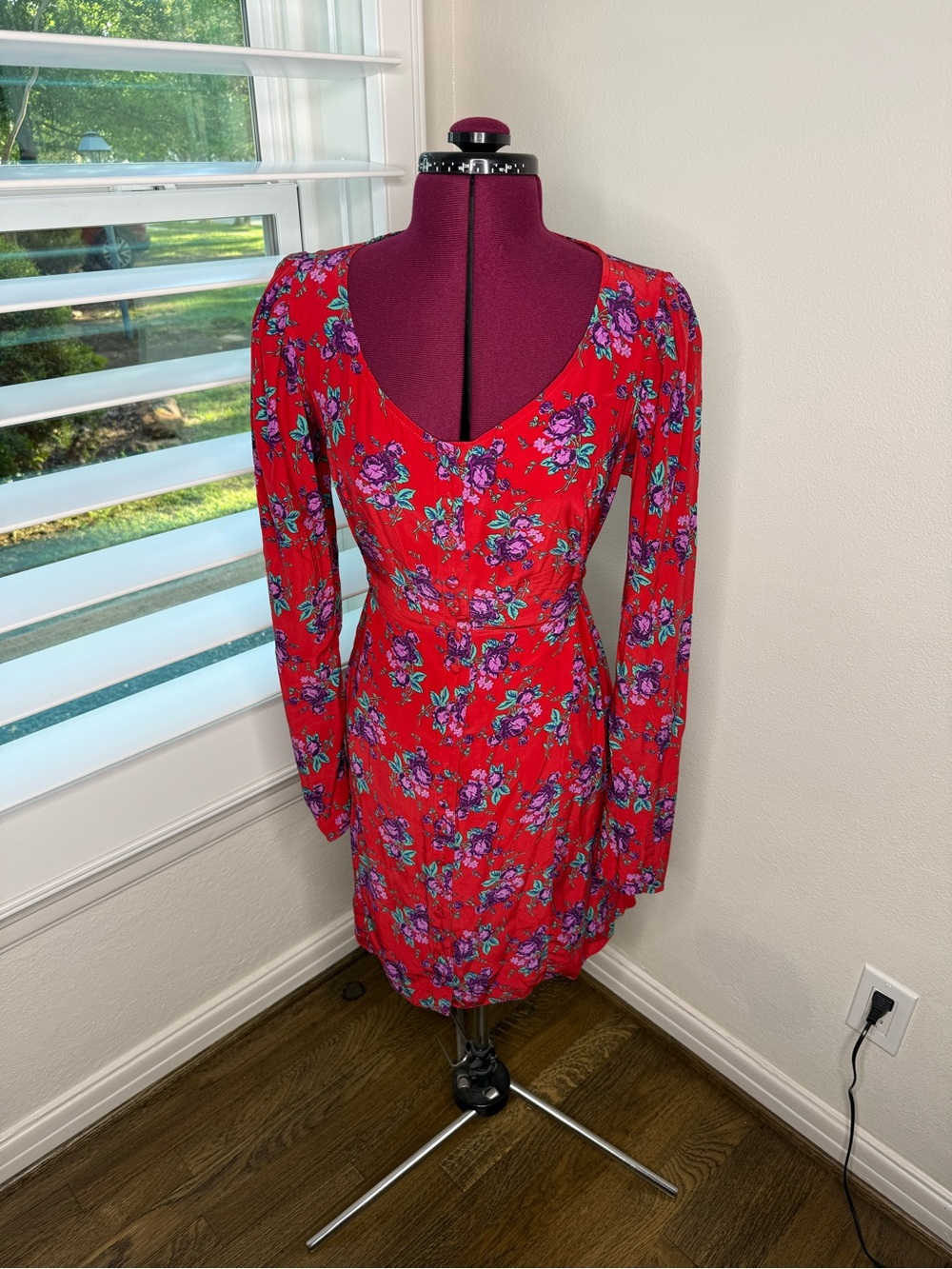 VINTAGE ***Betsey Johnson Red Floral Long-Sleeve V-Neck Dress